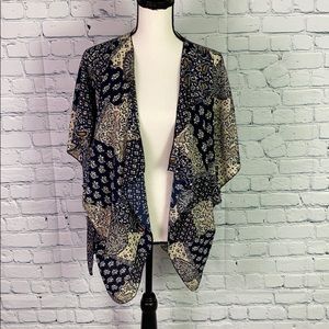 NWT Dress Barn Shawl OS